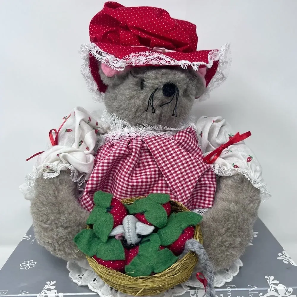 1982 Handmade Plush Mouse Basket Red Strawberry White eyelet Dress Gingham Apron
